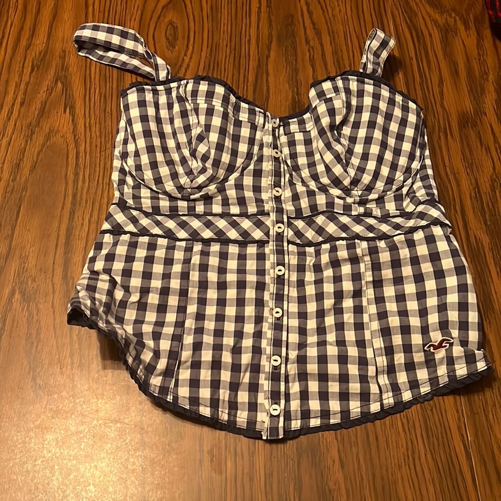 Hollister tank